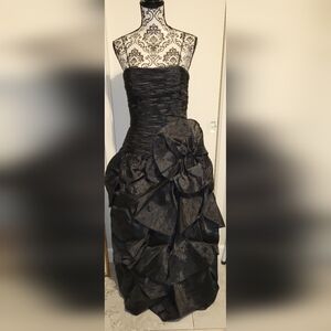 Vintage Rose Taft for Couture Fashion Black‎ Dress